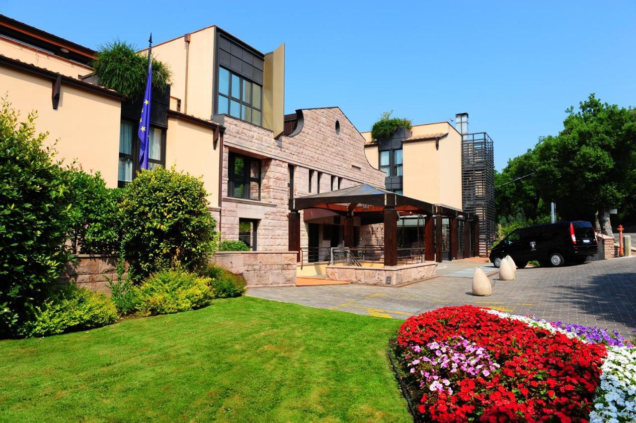 Bv Grand Hotel Ассизи Экстерьер фото