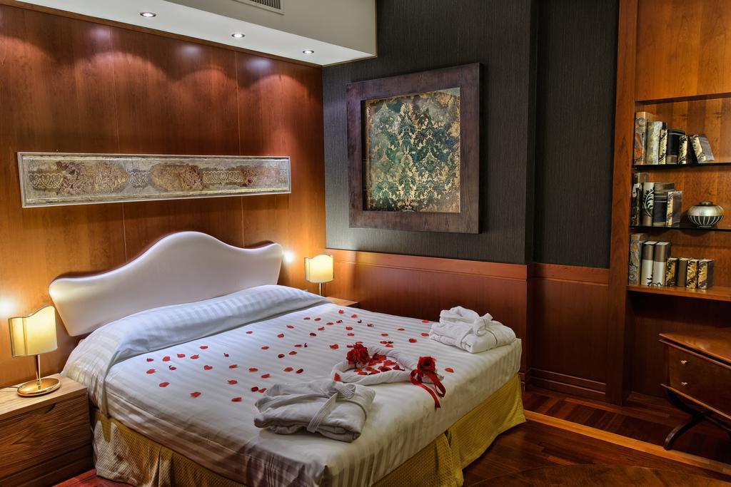 Bv Grand Hotel Ассизи Экстерьер фото