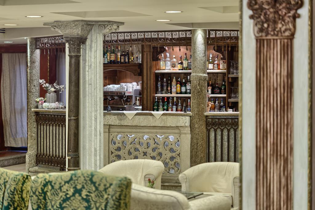 Bv Grand Hotel Ассизи Экстерьер фото
